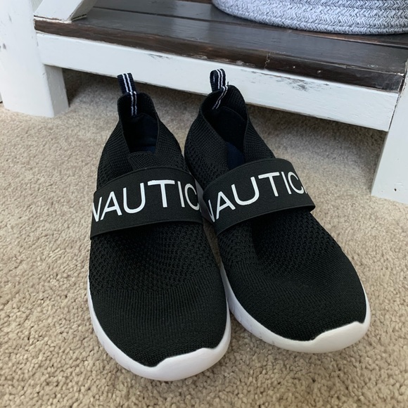 nautica gym shoes